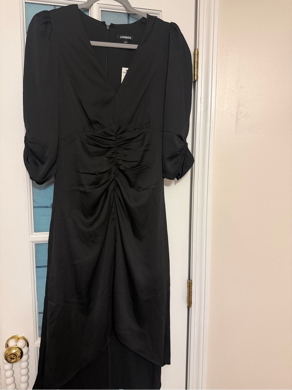 Express Black V-Neck Ruched Midi Dress with Puff Sleeves